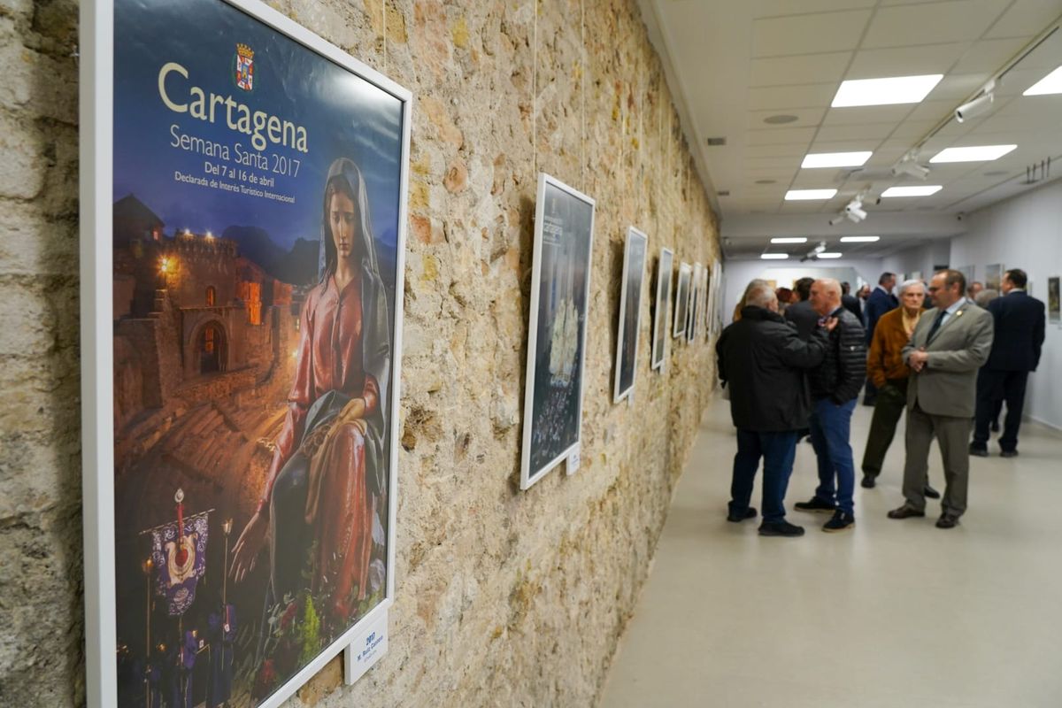 Exposición de un siglo de Carteles de Semana Santa de Cartagena en la Espiga Dorada