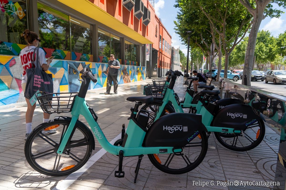 Cartagena se sube al podio de la movilidad sostenible con el sello 'Más Bici 2026' de La Vuelta