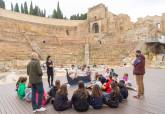 Actividad familiar en el Teatro Romano