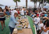 La I Feria de la Almadraba muestra con �xito a veraneantes y visitante el producto de esta arte de pesca tradicional