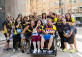 Centenares de personas participan en las rutas De Faro a Faro y en la marcha accesible de Zancadas sobre Ruedas